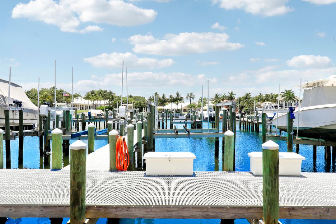 Activo con contrato: $8,500 (3 camas, 2 baños, 1543 Pies cuadrados)