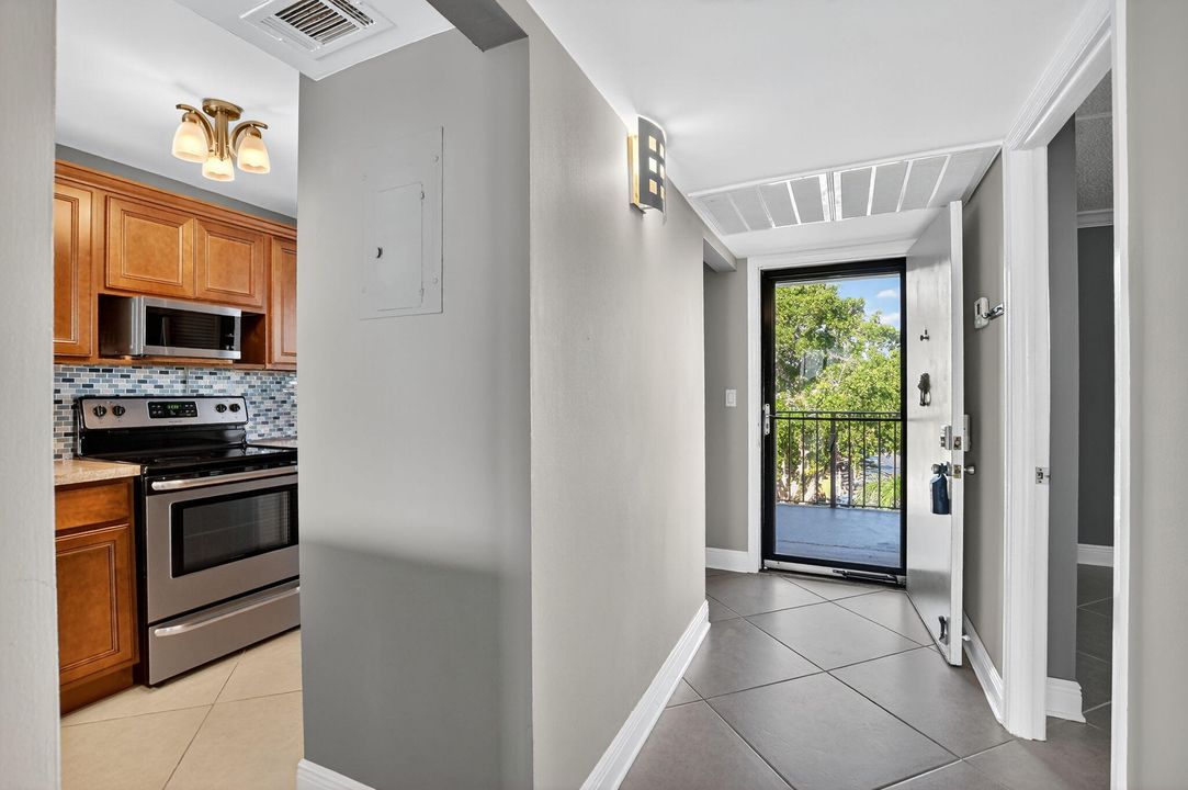 Activo con contrato: $2,500 (2 camas, 2 baños, 1130 Pies cuadrados)