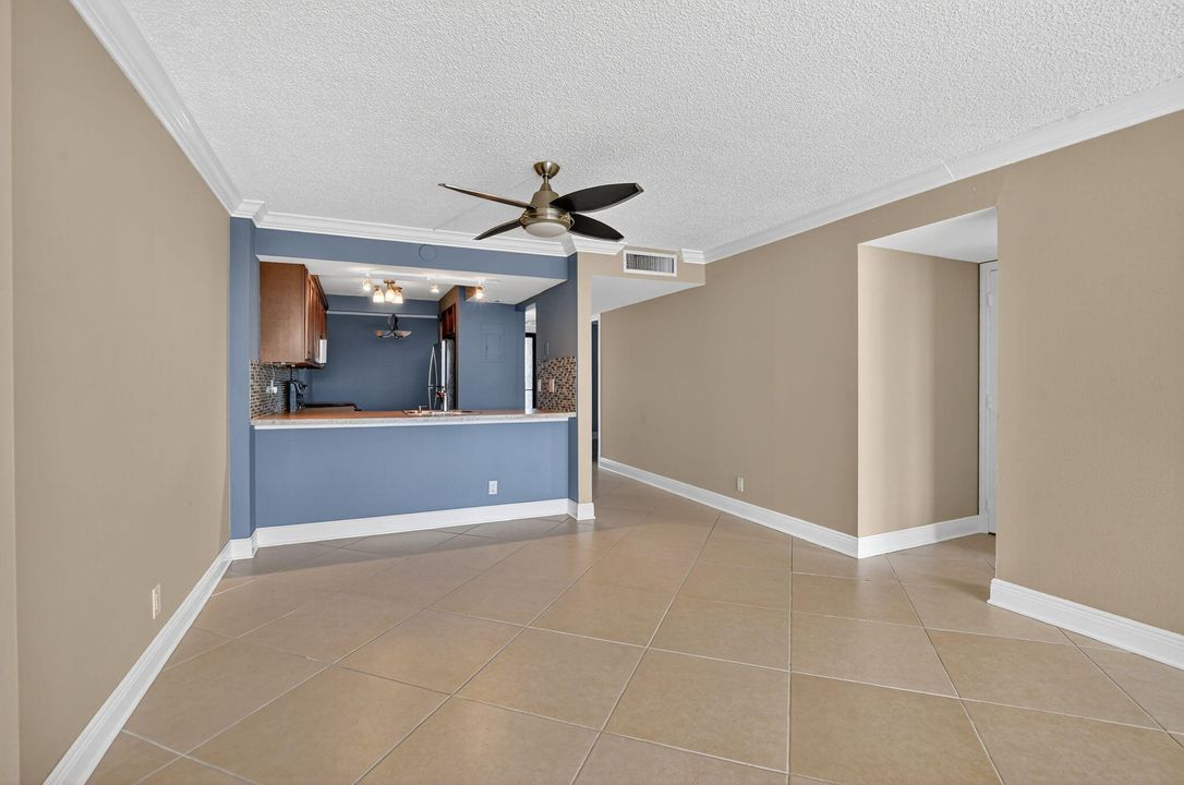 Activo con contrato: $2,500 (2 camas, 2 baños, 1130 Pies cuadrados)