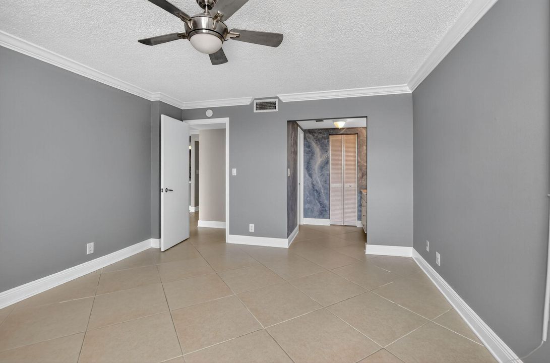 Activo con contrato: $2,500 (2 camas, 2 baños, 1130 Pies cuadrados)