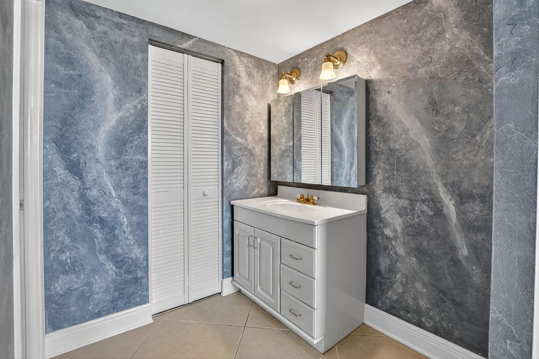 Activo con contrato: $2,500 (2 camas, 2 baños, 1130 Pies cuadrados)