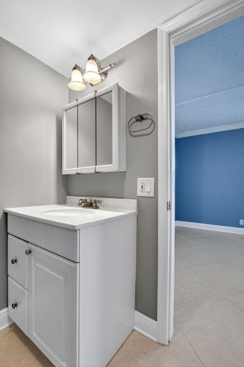 Activo con contrato: $2,500 (2 camas, 2 baños, 1130 Pies cuadrados)