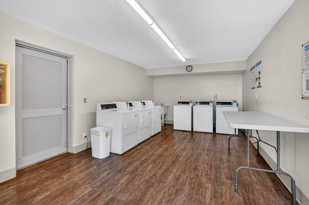 Activo con contrato: $2,500 (2 camas, 2 baños, 1130 Pies cuadrados)