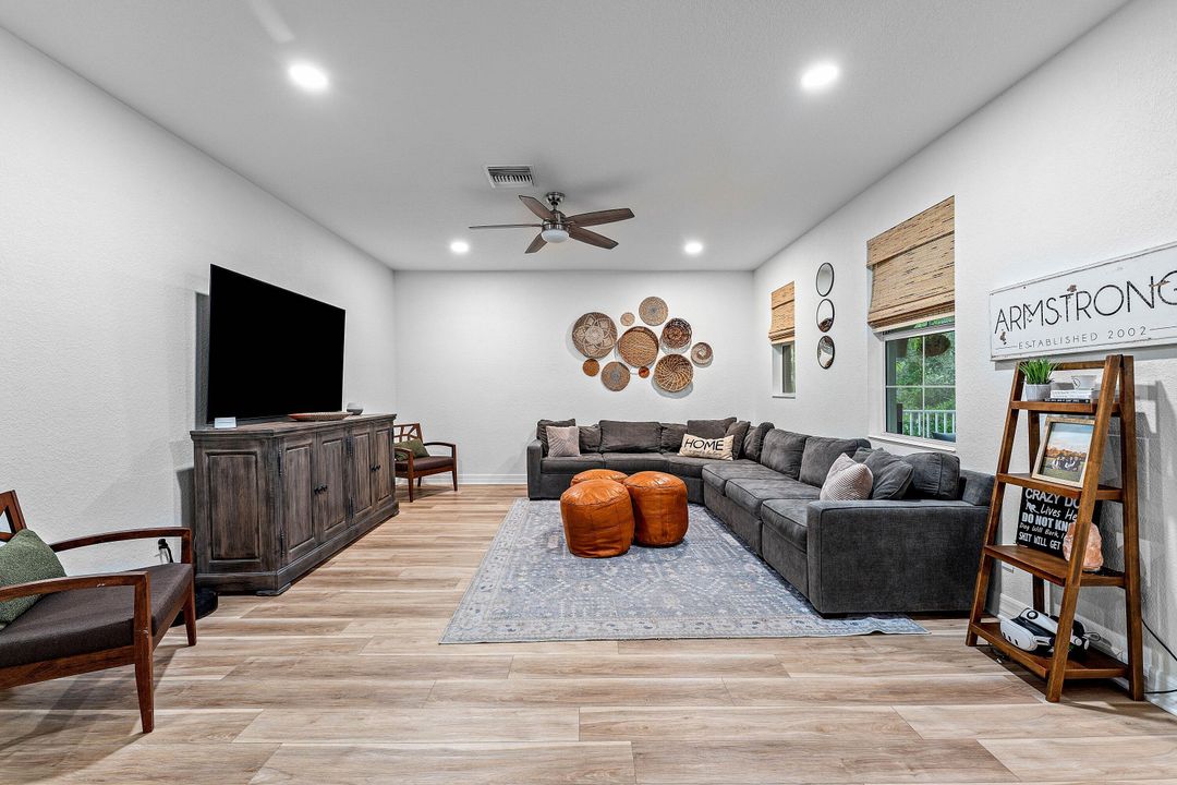 For Sale: $1,289,000 (3 beds, 3 baths, 2786 Square Feet)