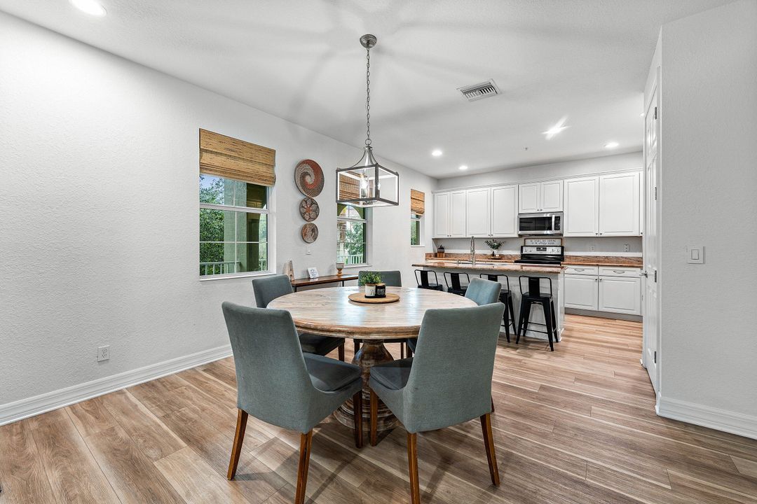 For Sale: $1,289,000 (3 beds, 3 baths, 2786 Square Feet)