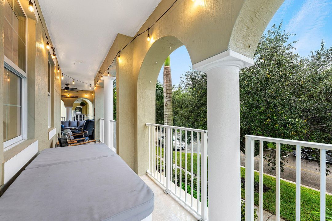 For Sale: $1,289,000 (3 beds, 3 baths, 2786 Square Feet)