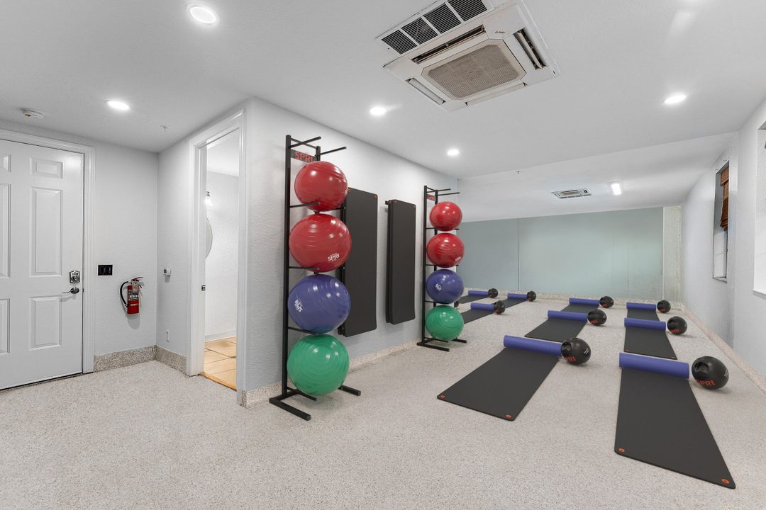 For Sale: $1,289,000 (3 beds, 3 baths, 2786 Square Feet)