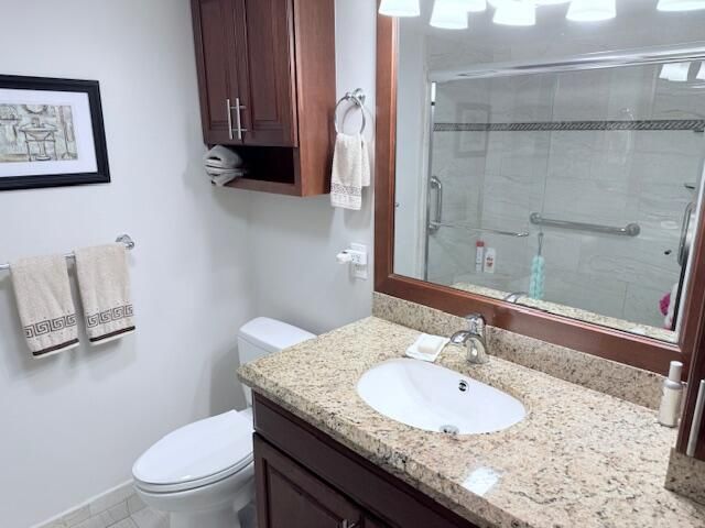 待售: $155,000 (1 贝兹, 2 浴室, 770 平方英尺)