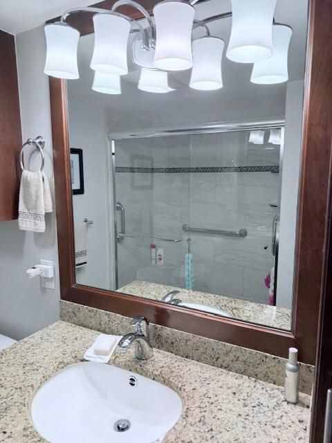 待售: $155,000 (1 贝兹, 2 浴室, 770 平方英尺)