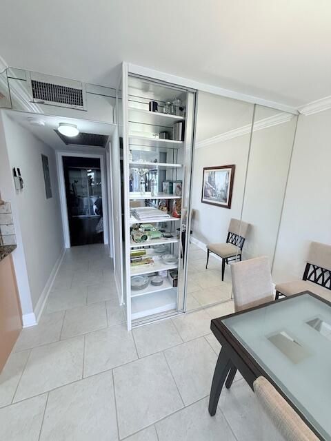 待售: $155,000 (1 贝兹, 2 浴室, 770 平方英尺)