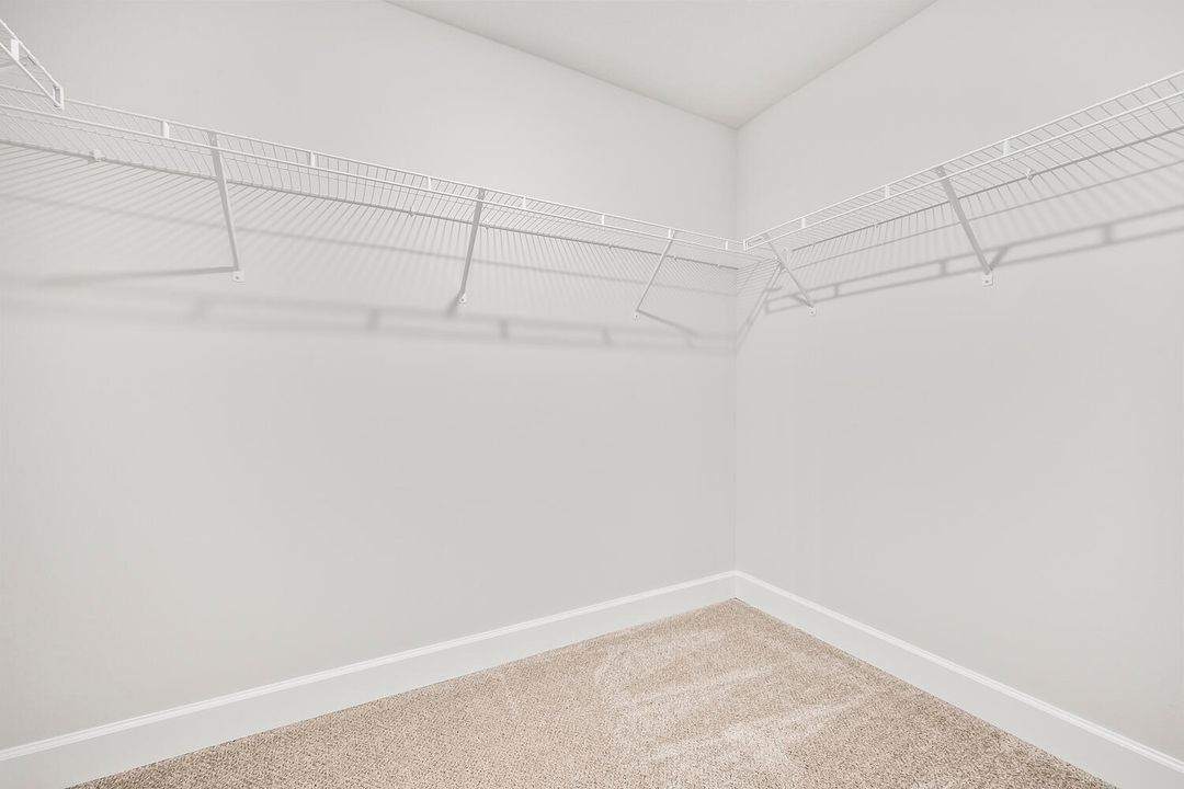 En Venta: $285,000 (3 camas, 2 baños, 1656 Pies cuadrados)