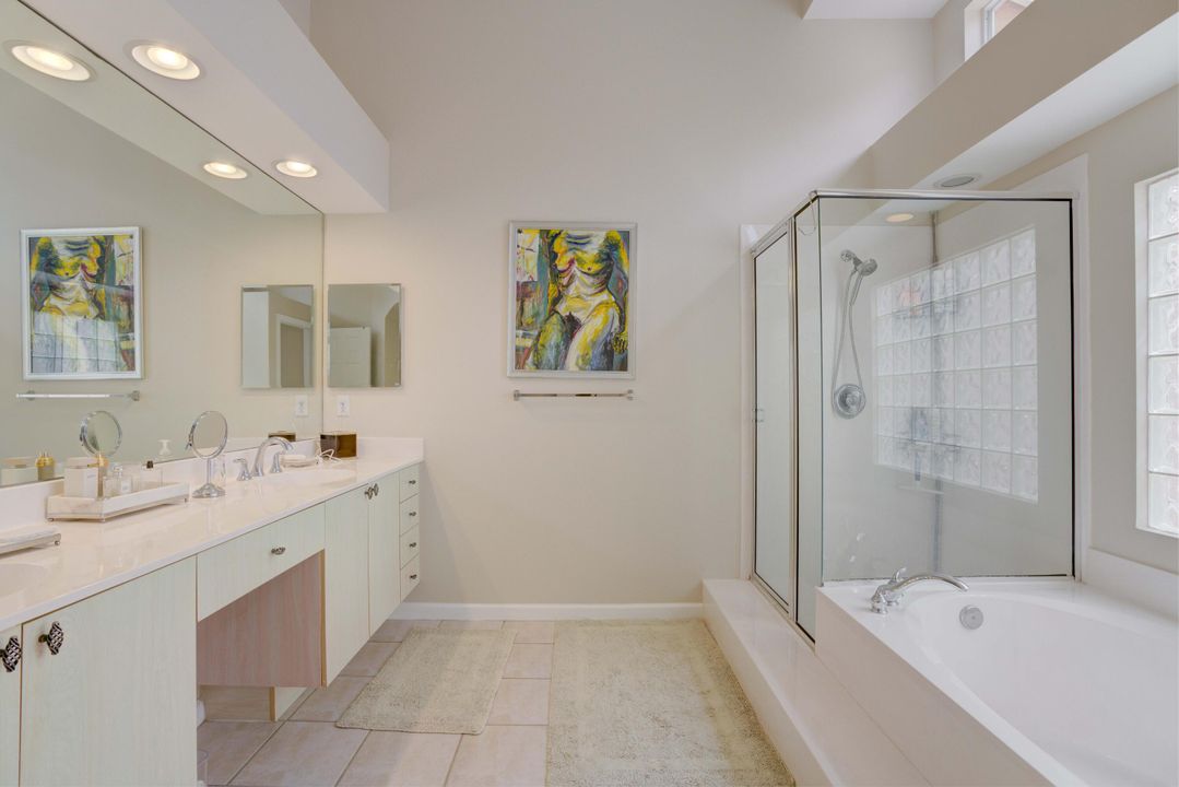 出租: $15,000 (3 贝兹, 2 浴室, 1878 平方英尺)