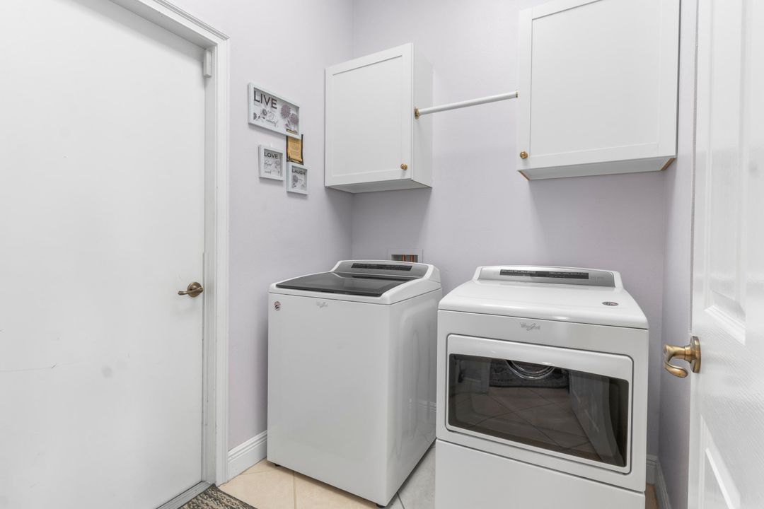 На продажу: $499,000 (4 спален, 2 ванн, 2417 Квадратных фут)