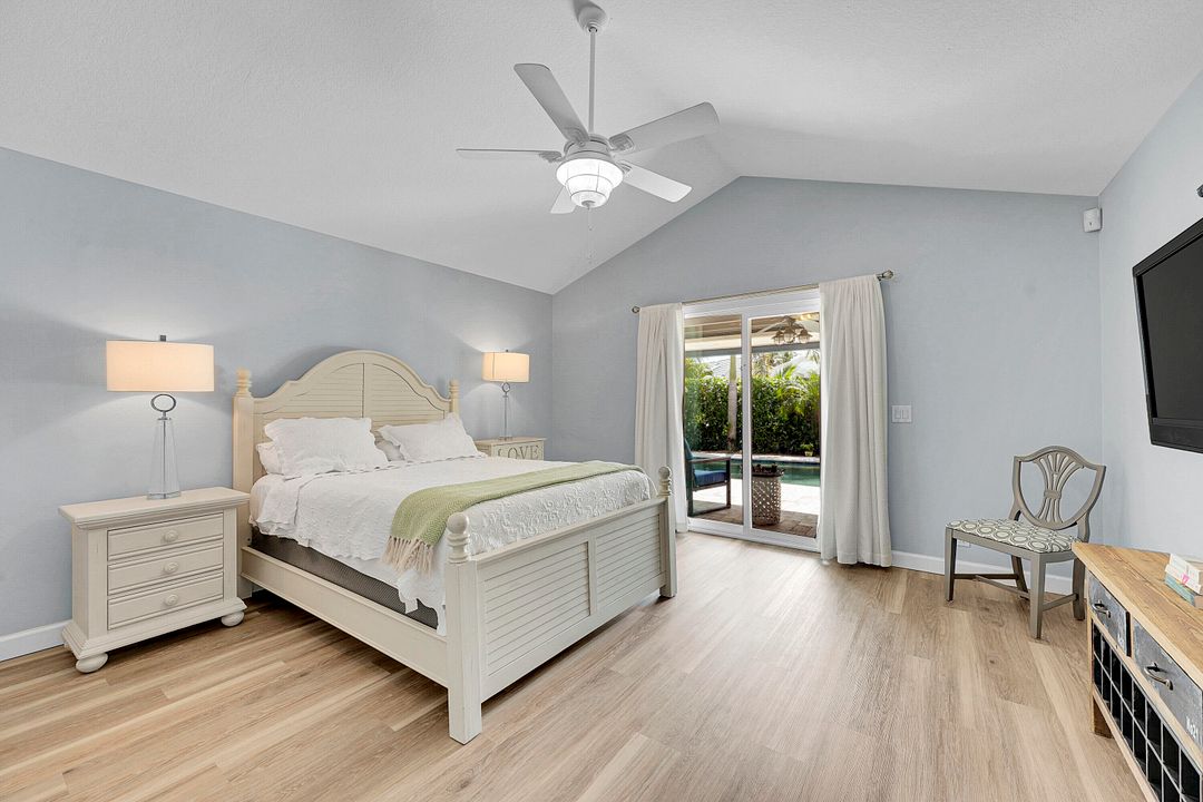 Под контрактом: $1,225,000 (4 спален, 2 ванн, 2124 Квадратных фут)