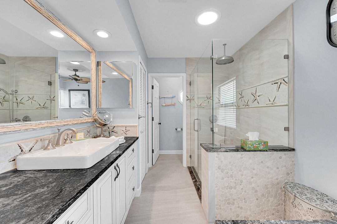 Под контрактом: $1,225,000 (4 спален, 2 ванн, 2124 Квадратных фут)