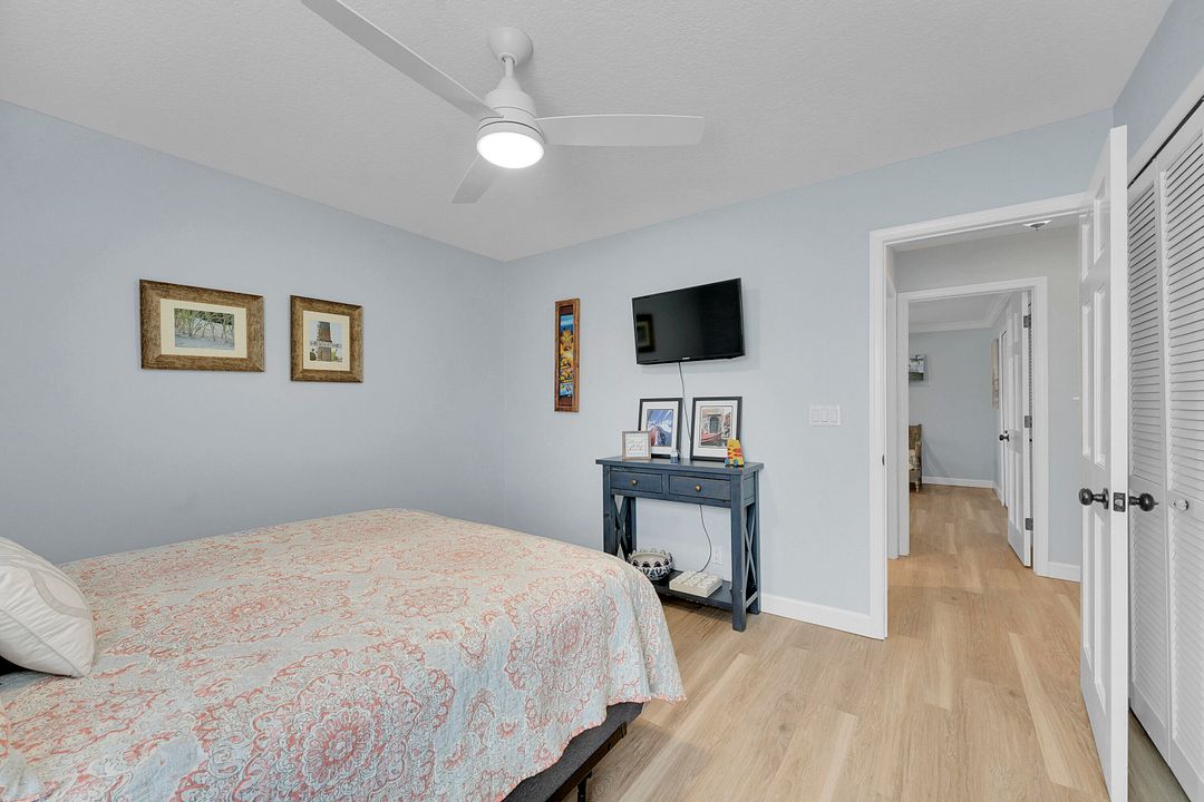 Под контрактом: $1,225,000 (4 спален, 2 ванн, 2124 Квадратных фут)