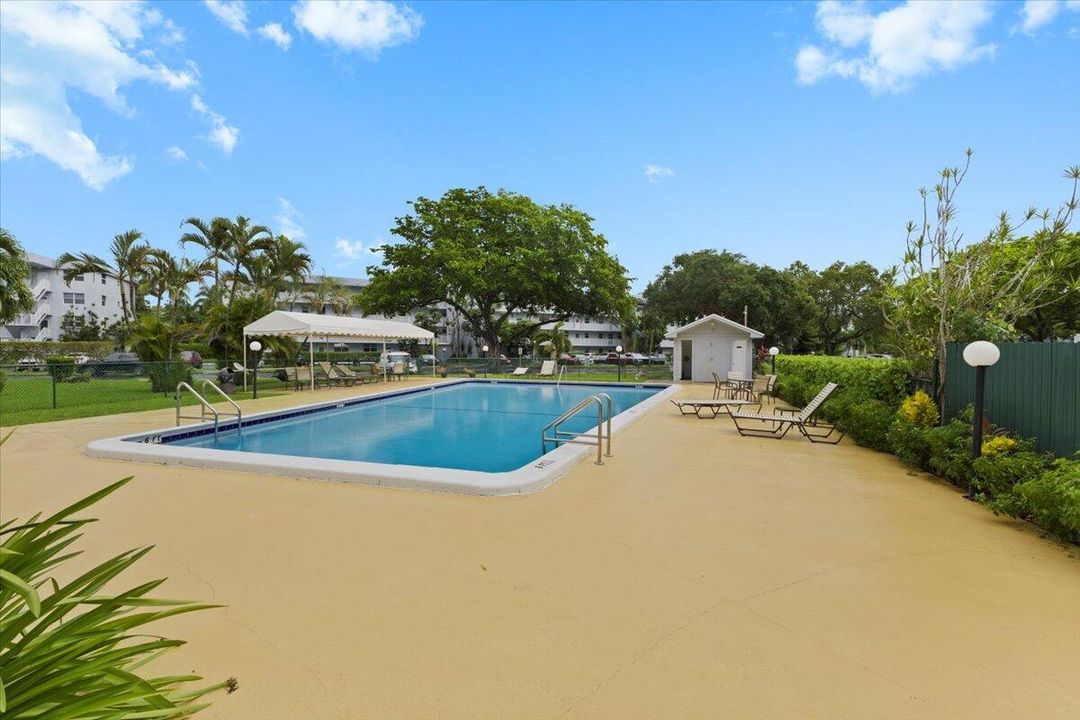 En Venta: $213,500 (2 camas, 2 baños, 975 Pies cuadrados)