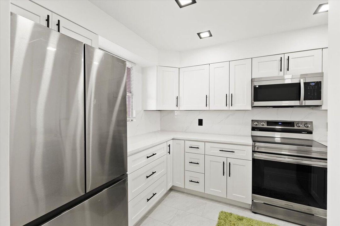 En Venta: $213,500 (2 camas, 2 baños, 975 Pies cuadrados)