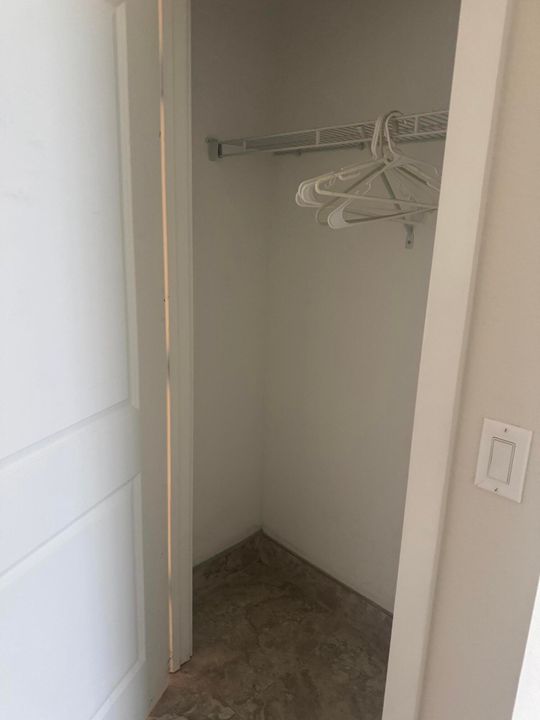 В аренду: $3,500 (3 спален, 2 ванн, 1710 Квадратных фут)