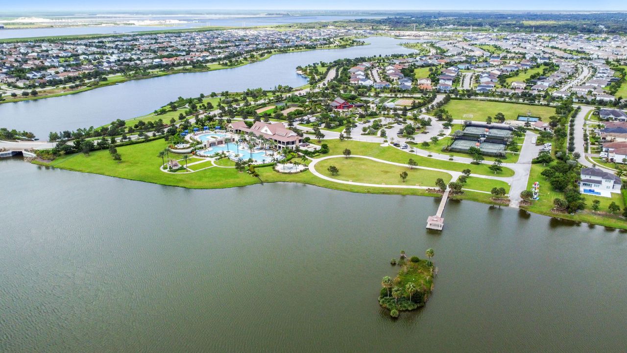 For Sale: $835,000 (4 beds, 3 baths, 2396 Square Feet)