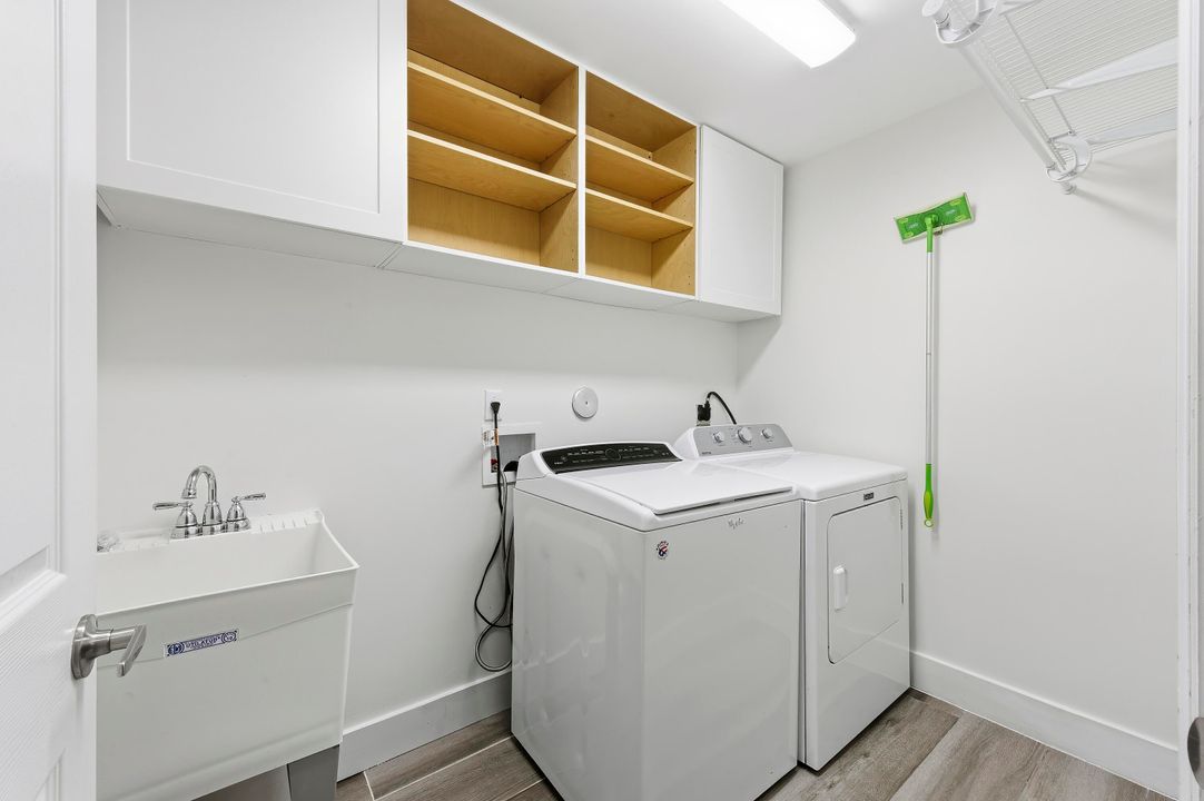 Active With Contract: $5,700 (4 beds, 3 baths, 2725 Square Feet)