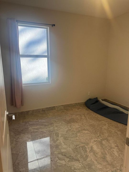 В аренду: $3,500 (3 спален, 2 ванн, 1710 Квадратных фут)