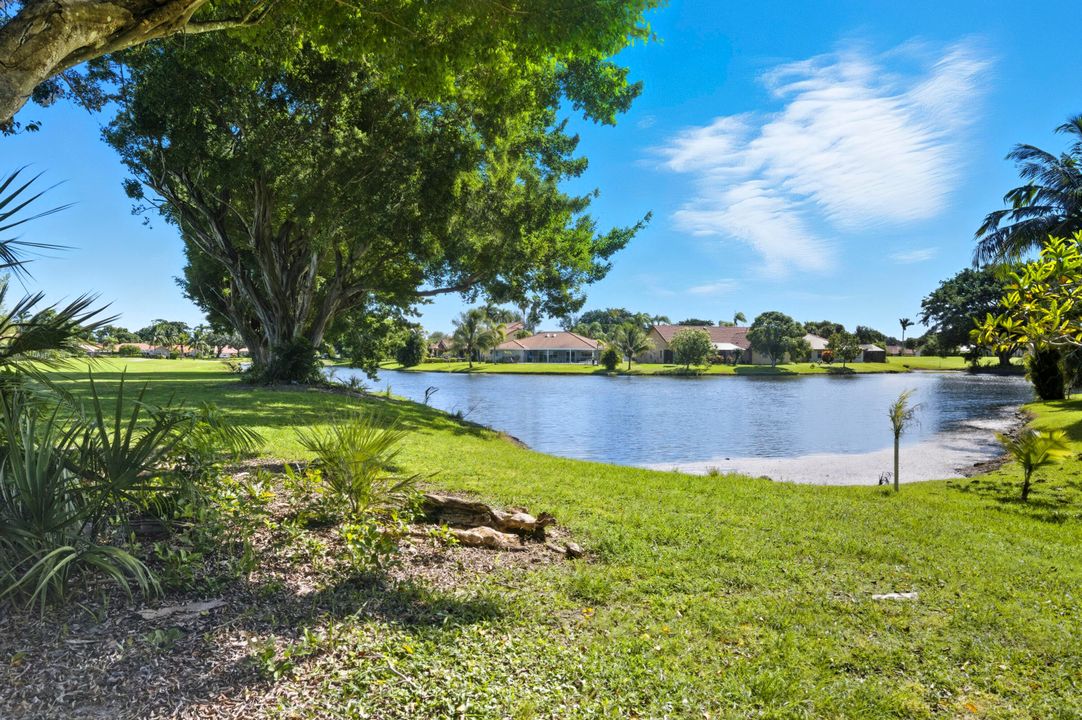 Active With Contract: $5,700 (4 beds, 3 baths, 2725 Square Feet)