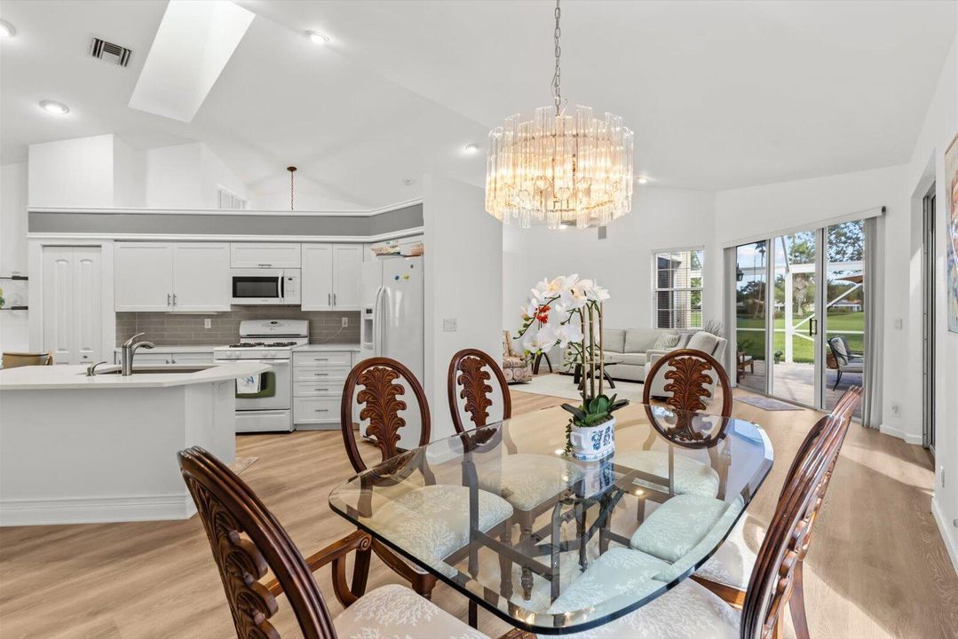 For Sale: $735,000 (3 beds, 2 baths, 1636 Square Feet)