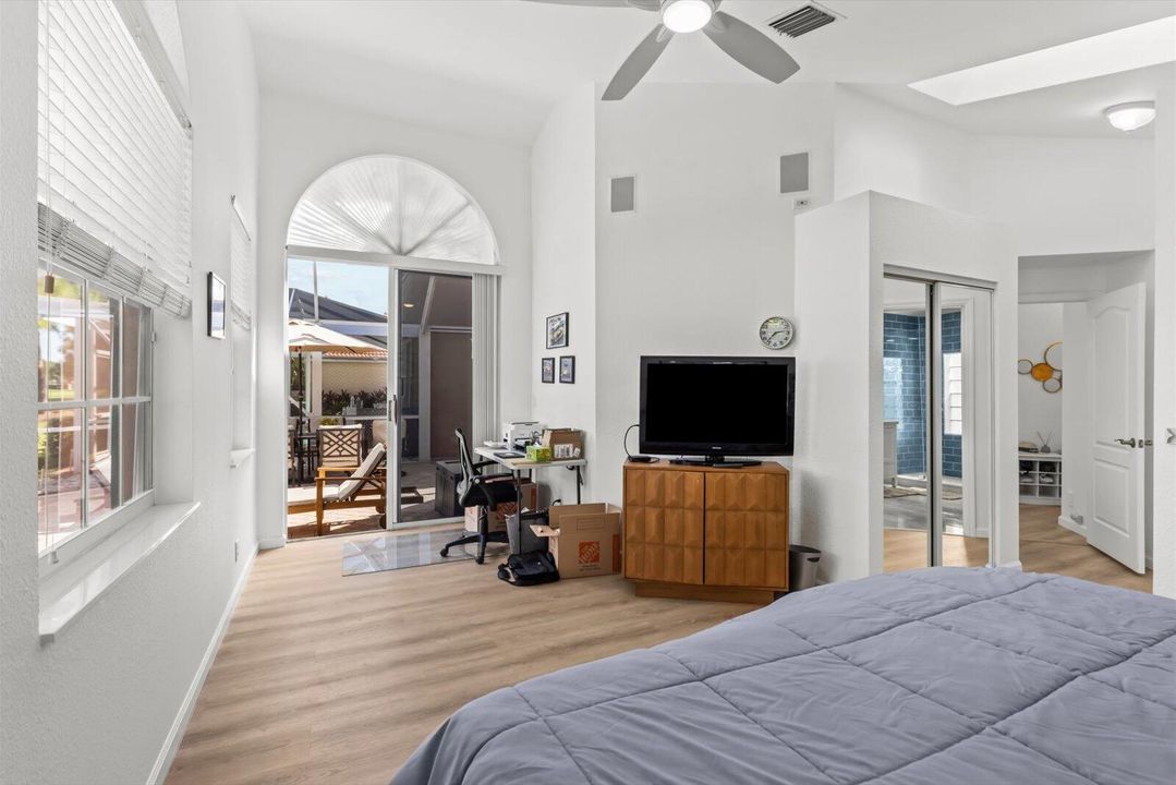 For Sale: $735,000 (3 beds, 2 baths, 1636 Square Feet)