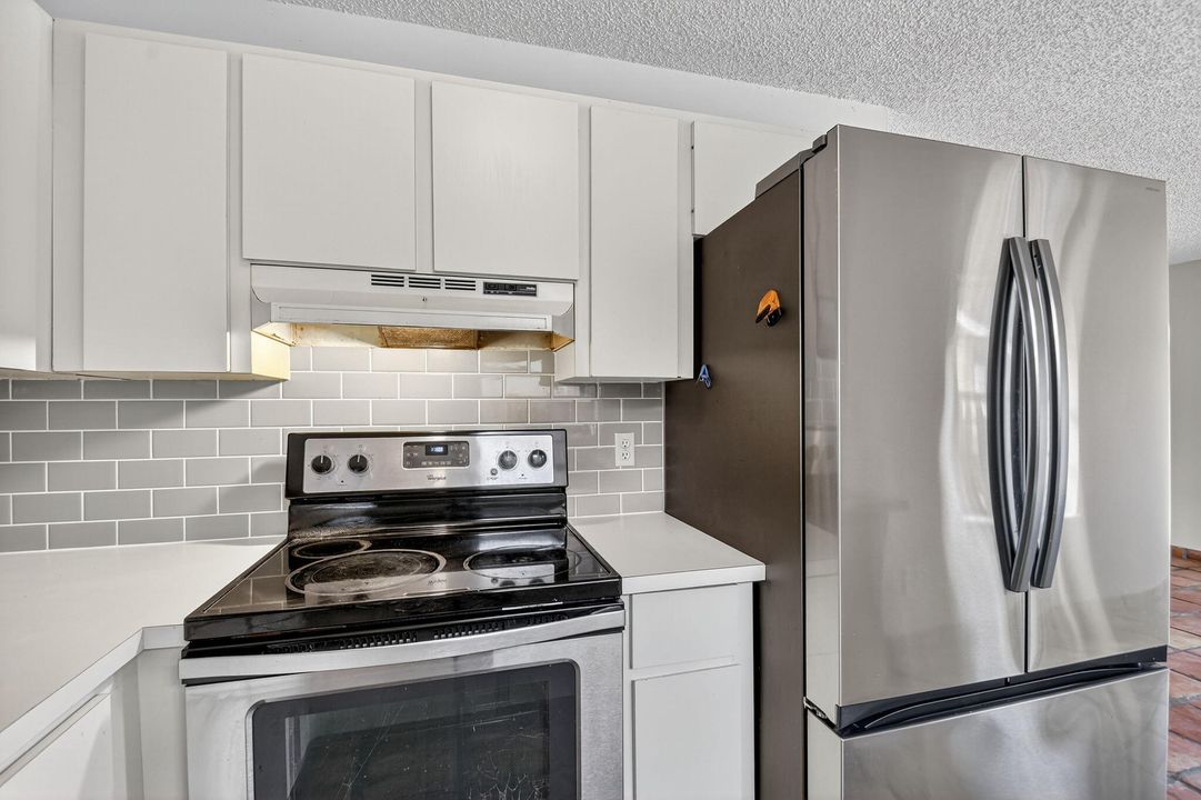 Activo con contrato: $459,000 (3 camas, 2 baños, 1500 Pies cuadrados)