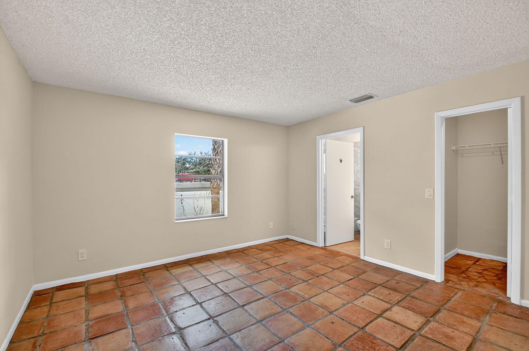 Activo con contrato: $459,000 (3 camas, 2 baños, 1500 Pies cuadrados)