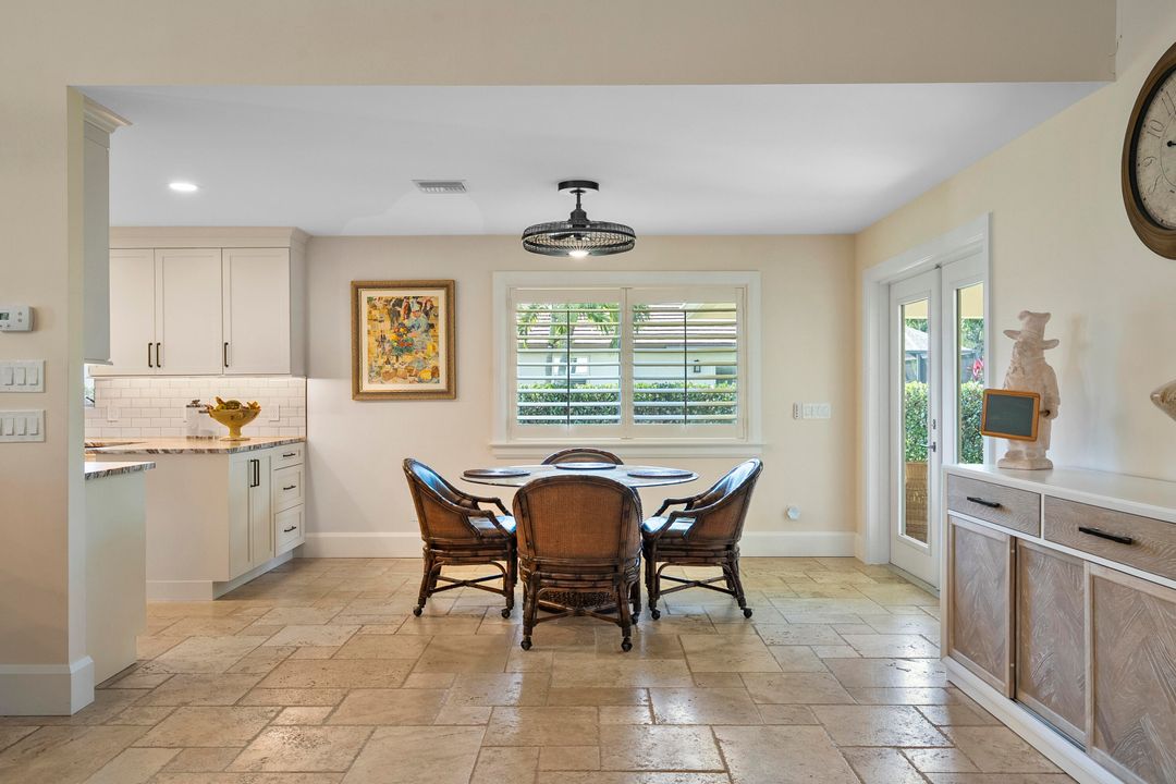 待售: $1,200,000 (4 贝兹, 3 浴室, 3753 平方英尺)