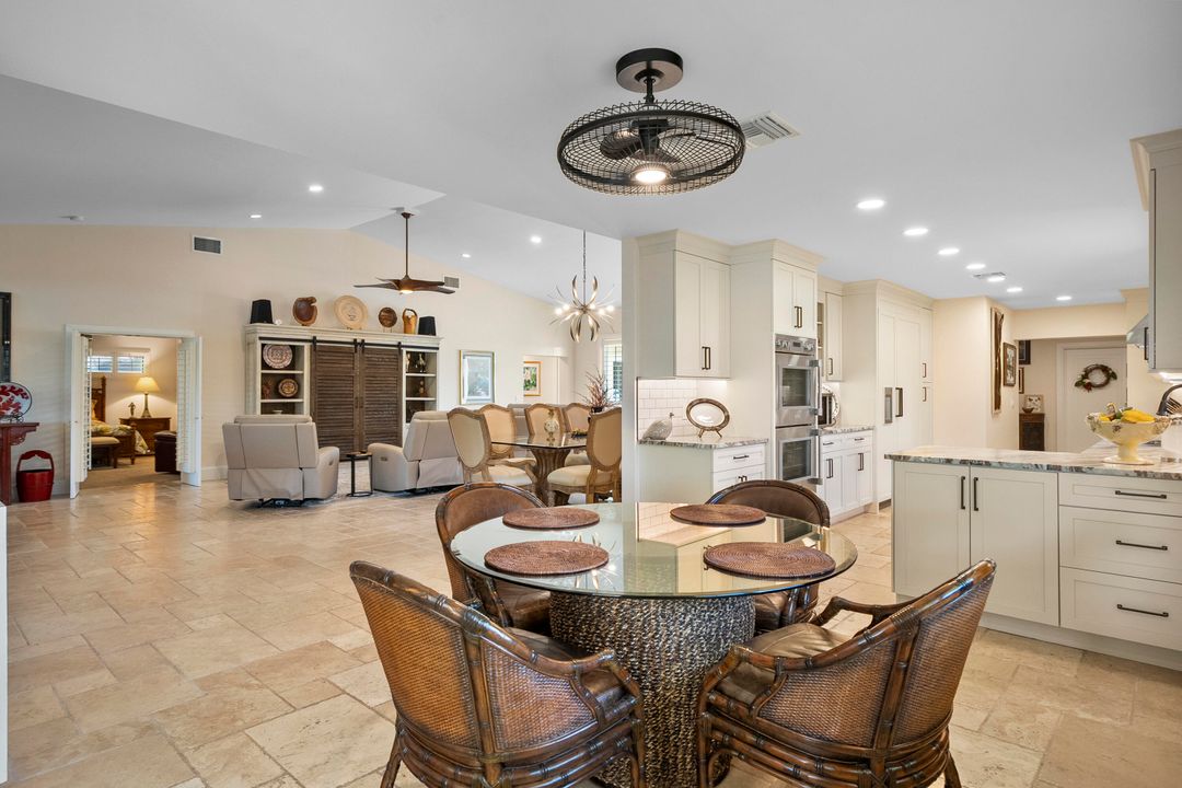 待售: $1,200,000 (4 贝兹, 3 浴室, 3753 平方英尺)