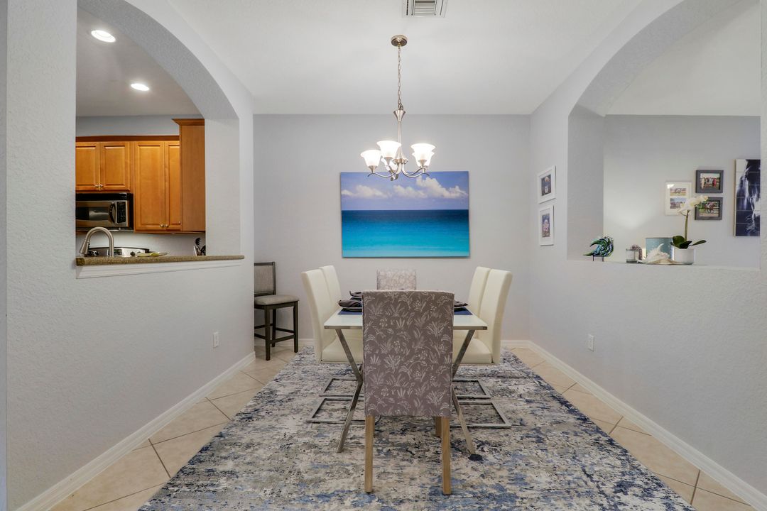 Activo con contrato: $525,000 (3 camas, 2 baños, 1843 Pies cuadrados)