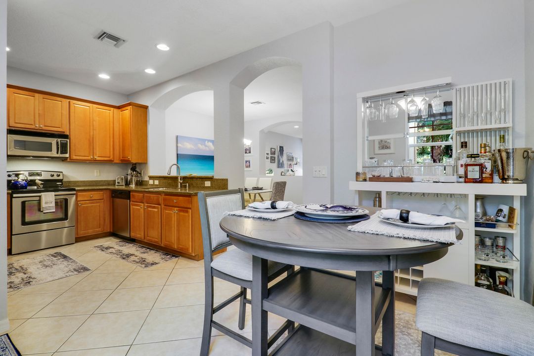 Activo con contrato: $525,000 (3 camas, 2 baños, 1843 Pies cuadrados)