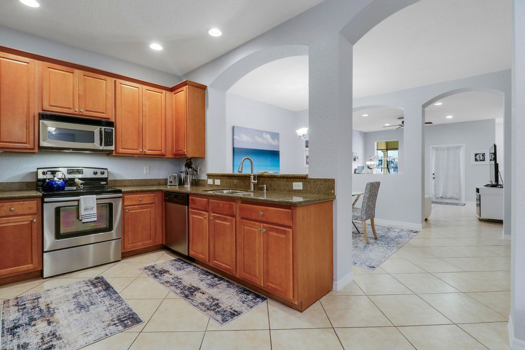 Activo con contrato: $525,000 (3 camas, 2 baños, 1843 Pies cuadrados)