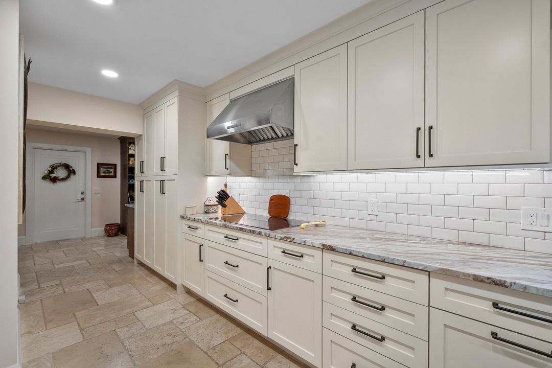 待售: $1,200,000 (4 贝兹, 3 浴室, 3753 平方英尺)