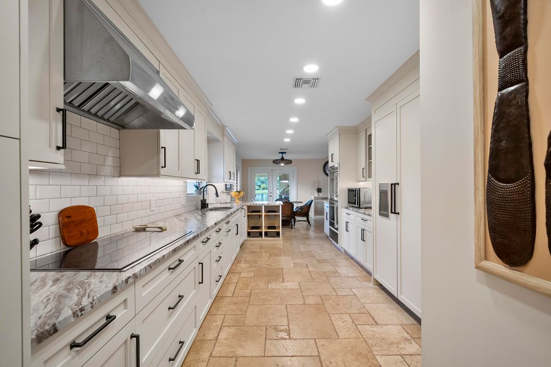 待售: $1,200,000 (4 贝兹, 3 浴室, 3753 平方英尺)