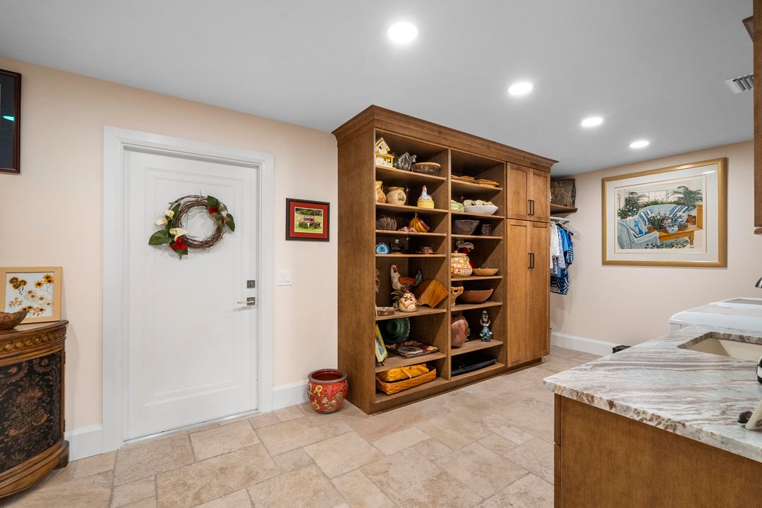 待售: $1,200,000 (4 贝兹, 3 浴室, 3753 平方英尺)