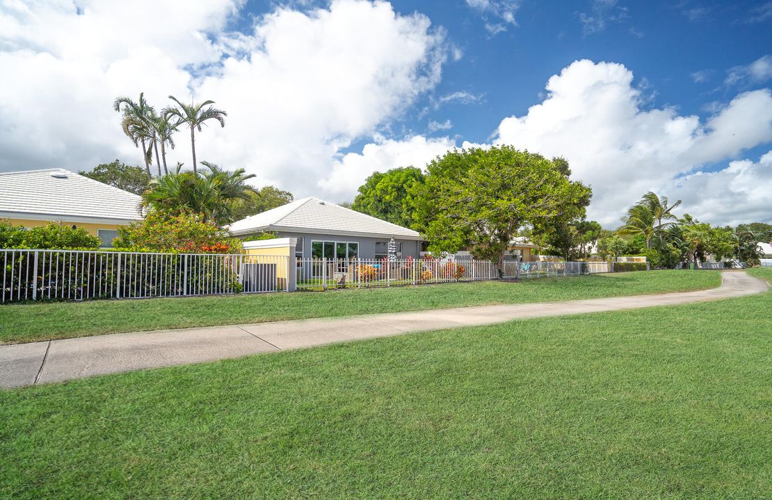 For Sale: $749,999 (3 beds, 2 baths, 1968 Square Feet)