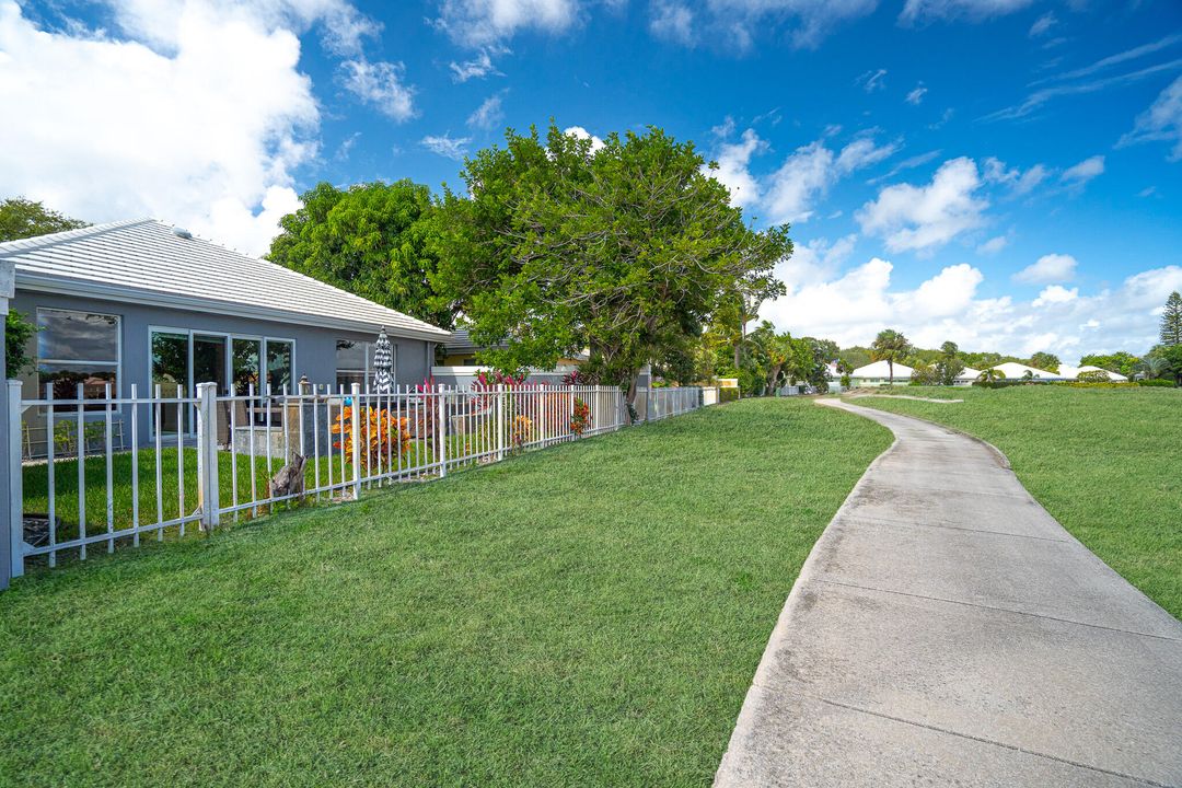 For Sale: $749,999 (3 beds, 2 baths, 1968 Square Feet)