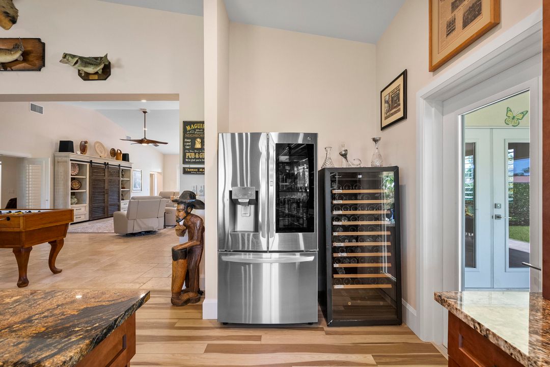 待售: $1,200,000 (4 贝兹, 3 浴室, 3753 平方英尺)