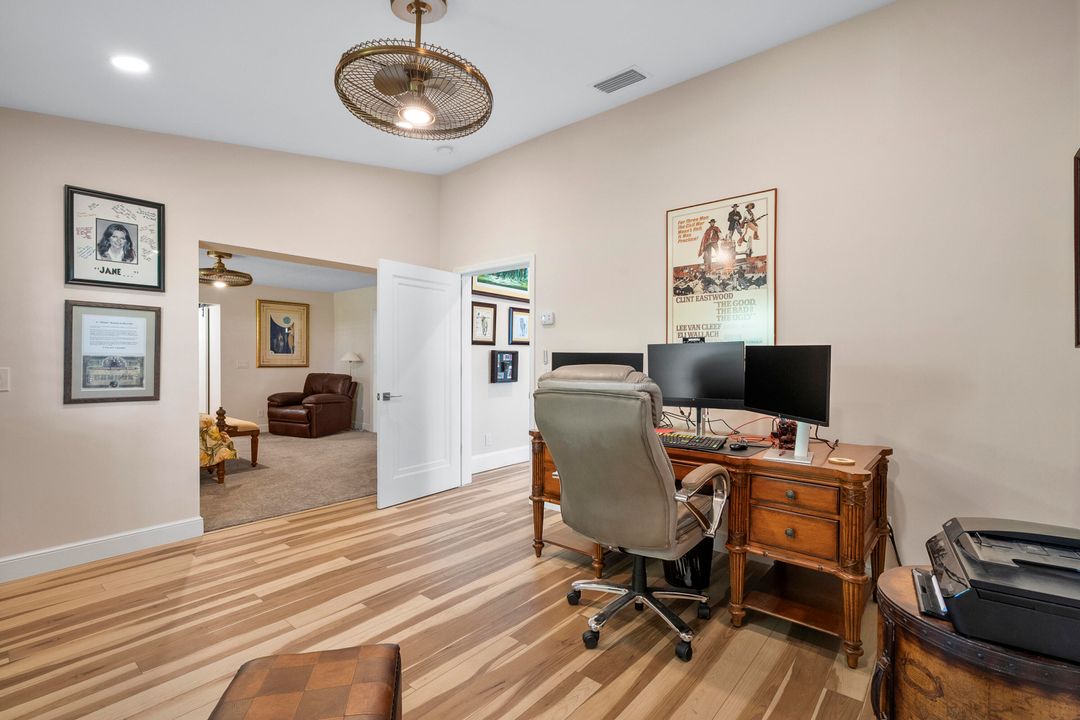 待售: $1,200,000 (4 贝兹, 3 浴室, 3753 平方英尺)