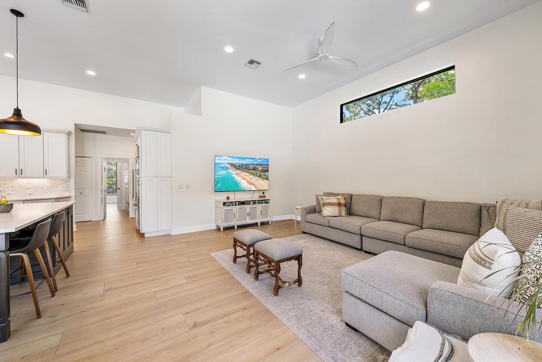 待售: $1,790,000 (4 贝兹, 3 浴室, 3242 平方英尺)