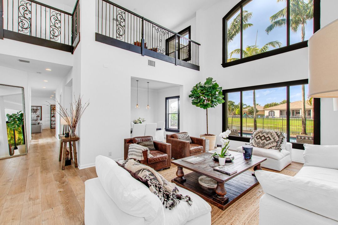 В аренду: $16,000 (6 спален, 4 ванн, 4683 Квадратных фут)