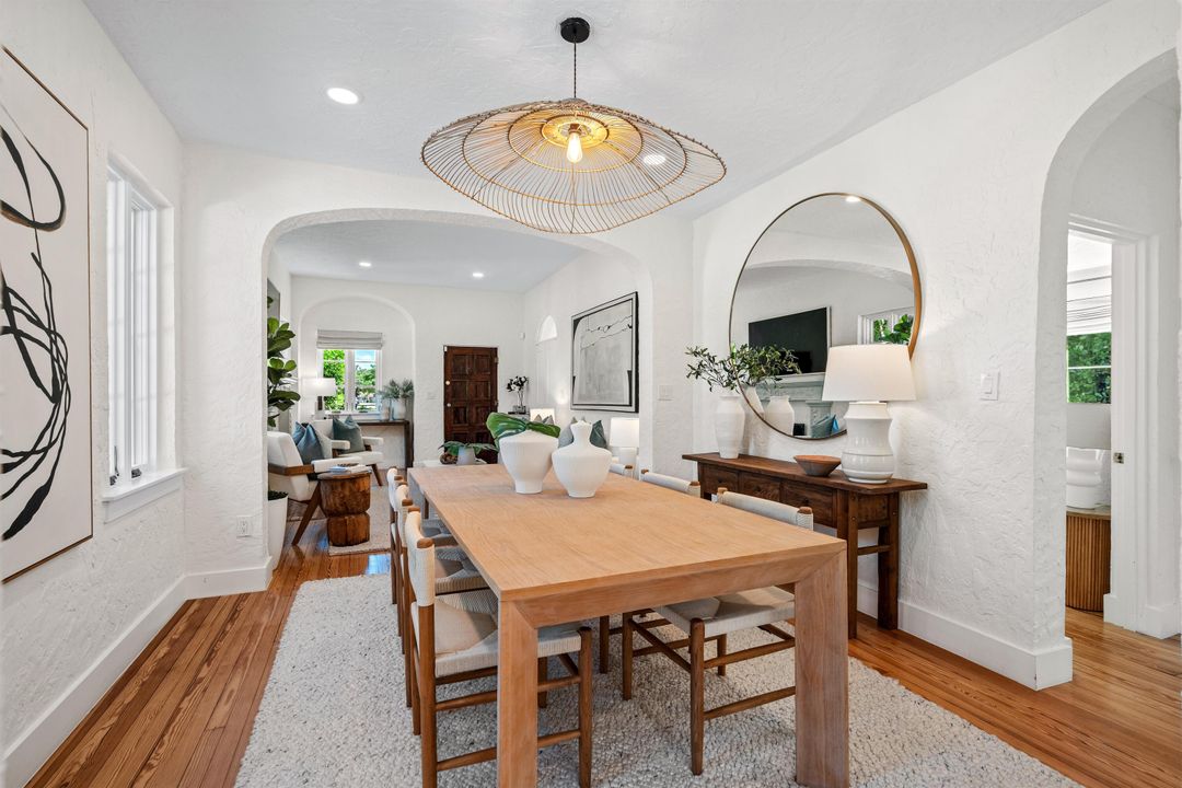 En Venta: $3,495,000 (3 camas, 3 baños, 2499 Pies cuadrados)