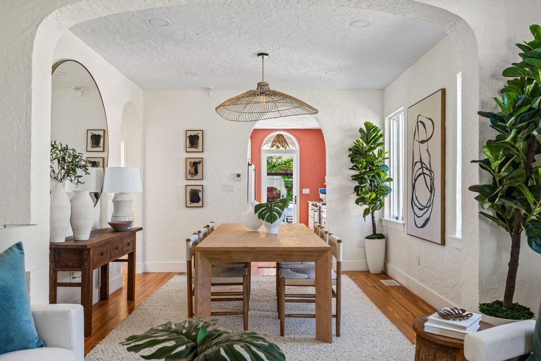 En Venta: $3,495,000 (3 camas, 3 baños, 2499 Pies cuadrados)