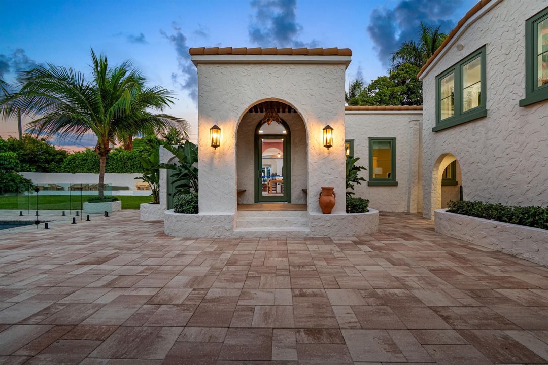 En Venta: $3,495,000 (3 camas, 3 baños, 2499 Pies cuadrados)