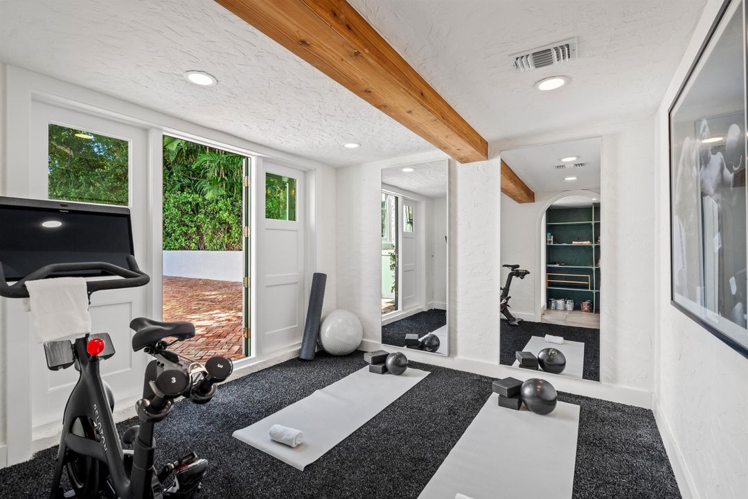 En Venta: $3,495,000 (3 camas, 3 baños, 2499 Pies cuadrados)