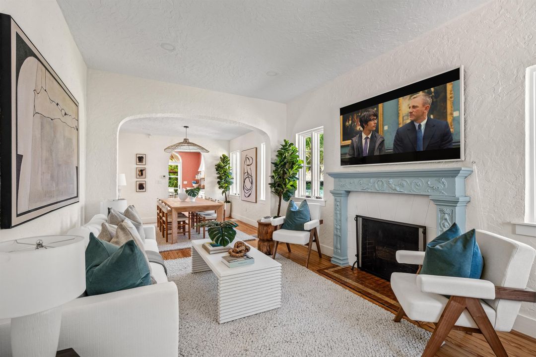 En Venta: $3,495,000 (3 camas, 3 baños, 2499 Pies cuadrados)